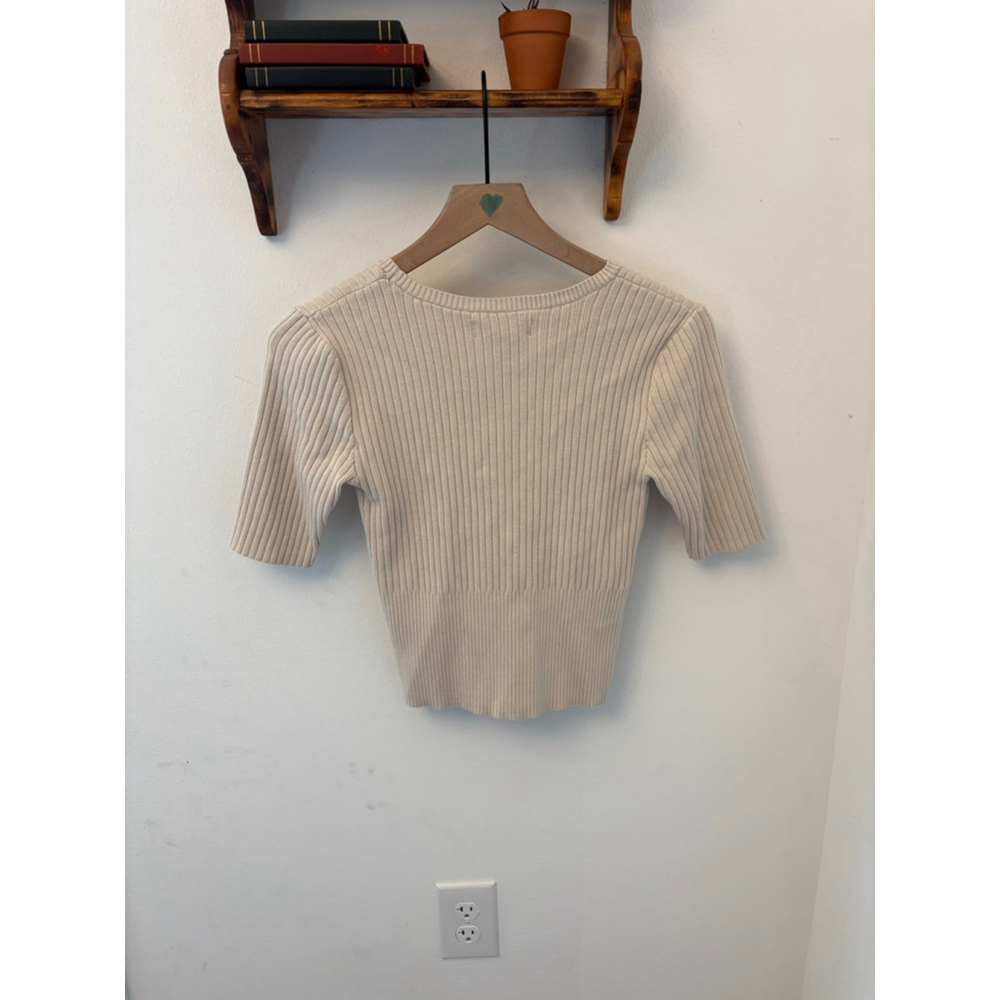 Bailey 44 Cream Ribbed Knit Top Size M Fitted Half Sleeve Stretch Basic - Picture 5 of 6